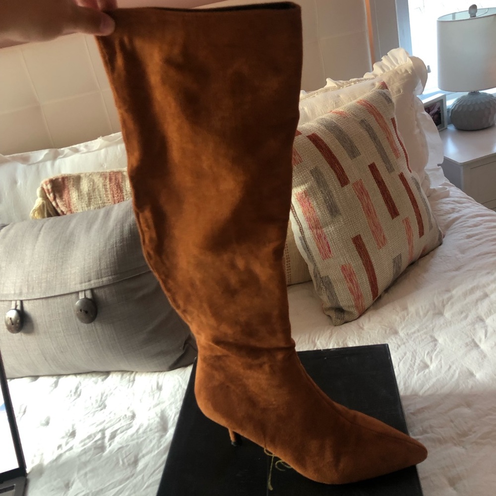 Brand: So Me Size: 7.5 Color: burnt orange/brown